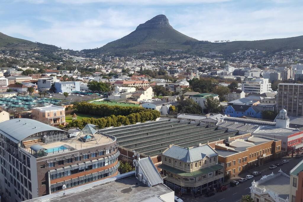 The Rose 408: Apartment Cape Town